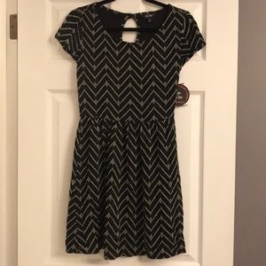 BNWT! Juniors Sz M super cute Dress!